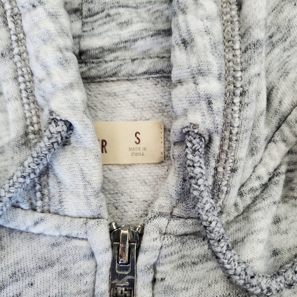 Hollister sweat shirt. - Picture 2 of 2